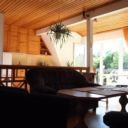 بيت للعطل Maenni Peremaja هابسالو